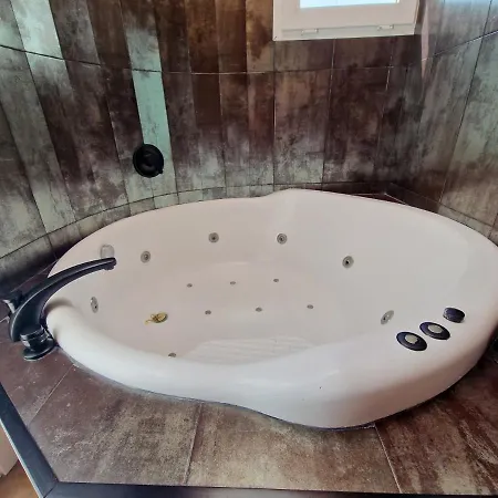 Habibi Luxury 5b Βίλα