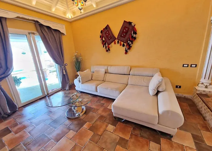 Habibi Luxury 5b וילה Chayofa